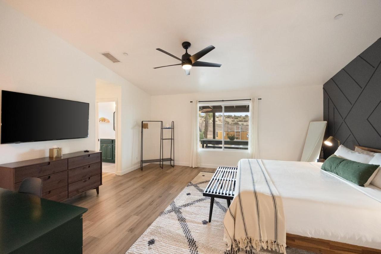 Alana House - Pool, Hot Tub, Bbq, Fire Pit And Walk To Hikes! Home Joshua Tree Buitenkant foto